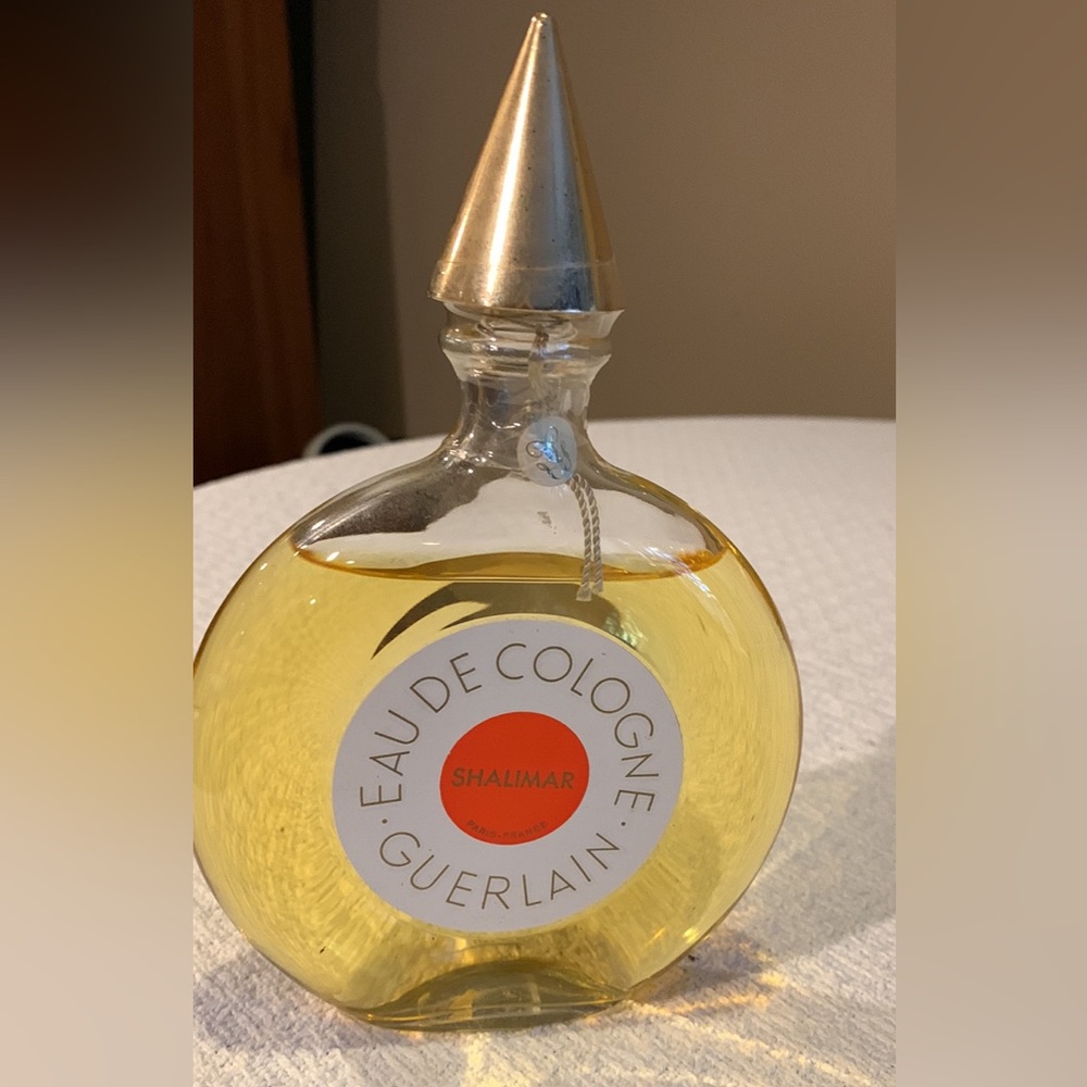 Shalimar Eau De Cologne. Vintage bottle. 180 ml